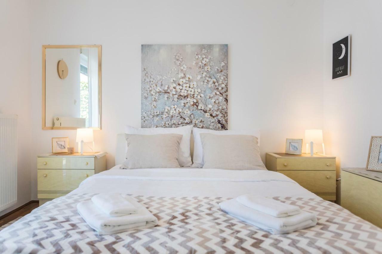 Spacious 2Bdr Apartment - Free Parking ซาเกร็บ ภายนอก รูปภาพ